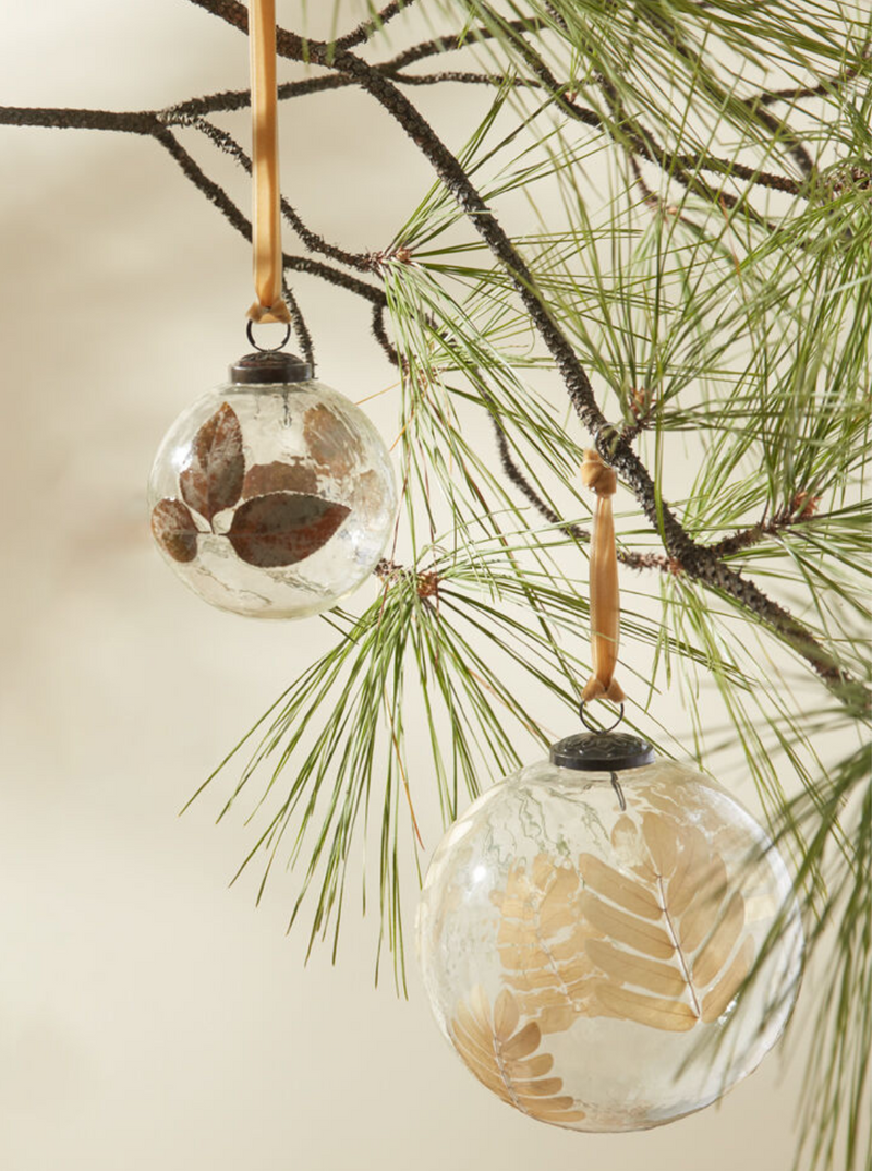 Foliage Ornament