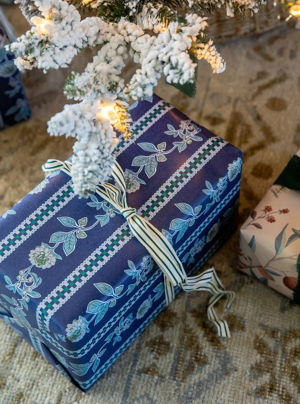 Second picture of Floral Gingham Stripe Wrapping Paper