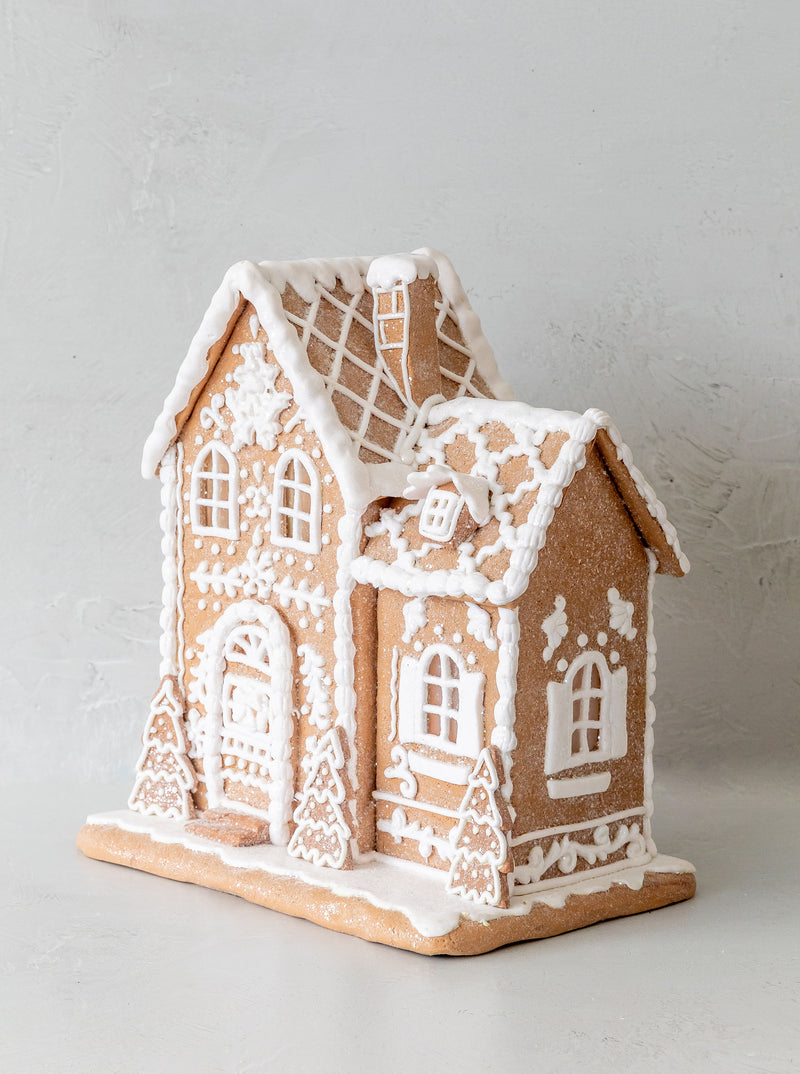 Lighted Gingerbread House