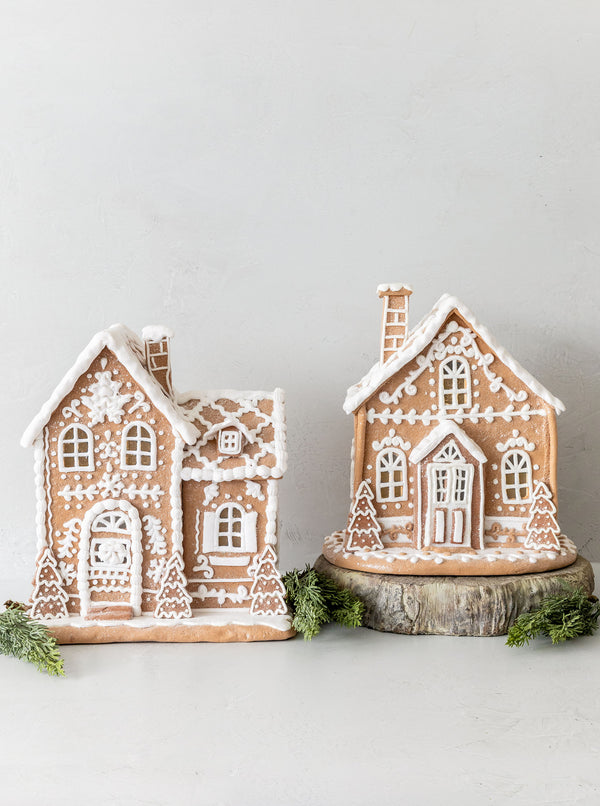 Lighted Gingerbread House