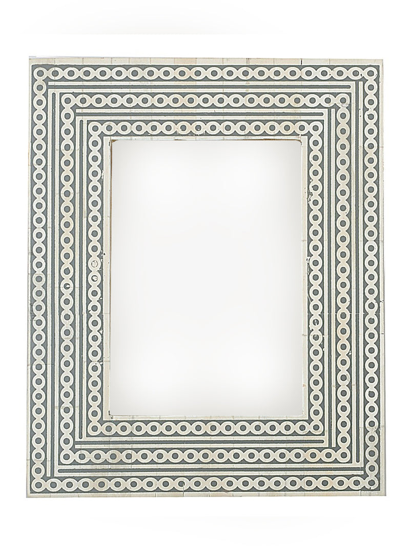 Links Frame